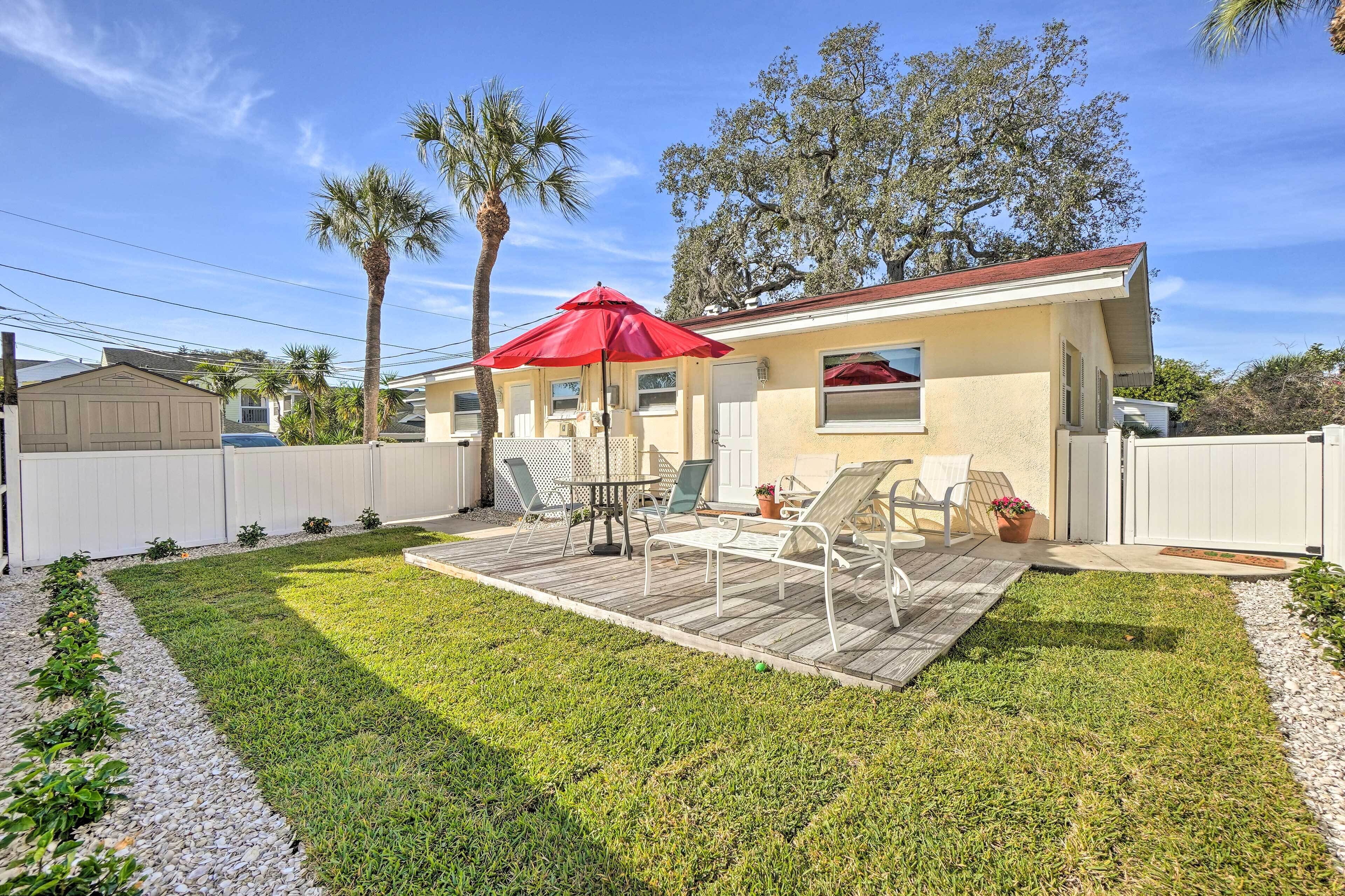Pet-Friendly Dunedin Townhome w/ Private Yard