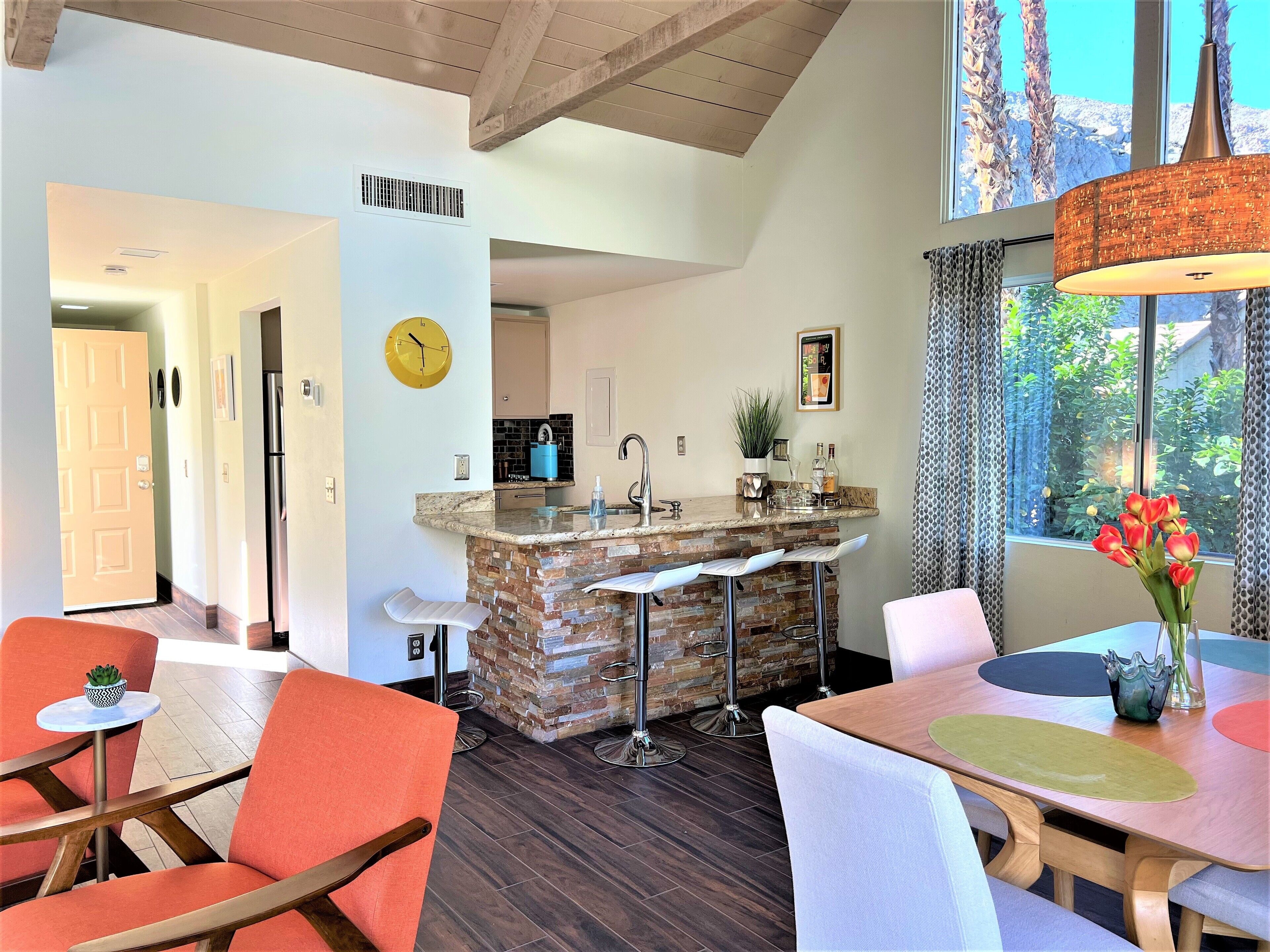 Gorgeous Santa Rosa Mountain Views - 2.2 miles to the Tennis Garden