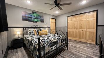 2 chambres, fer et planche Ă repasser, Wi-Fi gratuit, draps fournis