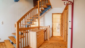 Classic Apartment, Private Bathroom | Lobby - Hotel Zur Alten Schmiede (Schaprode)
