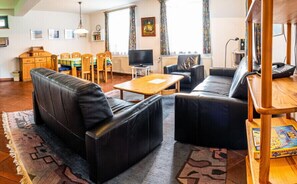 Klassiek appartement, privébadkamer | Lounge