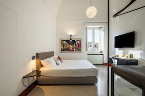 Superior Room | 1 bedroom, bed sheets