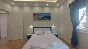 2 chambres, fer et planche à repasser, Wi-Fi gratuit, draps fournis