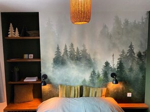 3 bedrooms, travel cot, free WiFi, bed sheets