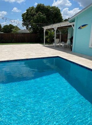 Outdoor pool - New Bedroom, Kitchen and Bathroom with a Pool (Jupiter)