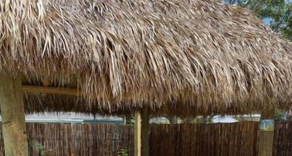 New Bedroom, Kitchen and Bathroom with a Pool