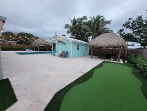Terrace/patio - New Bedroom, Kitchen and Bathroom with a Pool (Jupiter)