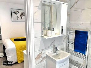Chambre Double | Salle de bain
