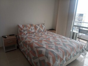 Family Condo, 3 Bedrooms, Pool View | Free WiFi - Hermoso Apartemaneto ricaurte (Ricaurte)