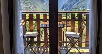 Alpine Vista Villa Hardaker: 4 bedrooms Ski Torgnon, Aosta