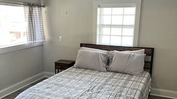 4 bedrooms, WiFi, bed sheets