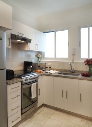 Departamento | Cocina privada | Tostadora, licuadora y utensilios de cocina 