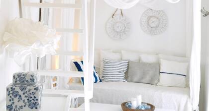 Mesmerizing Santorini Villa | Als Mansion | 3 Bedrooms | Beautiful Sea & Sunset Views | Oia