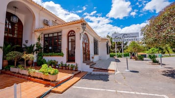 Fachada del alojamiento
