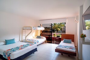 Hypo-allergenic bedding, free WiFi, bed sheets