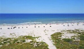 Beach nearby, sun loungers, beach towels