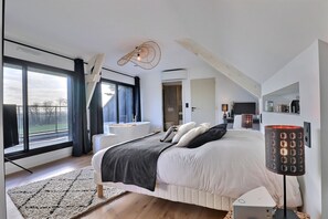 7 Schlafzimmer, Bügeleisen/Bügelbrett, Reisekinderbett, kostenloses WLAN