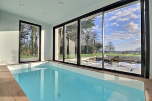 Innenpool, beheizter Pool