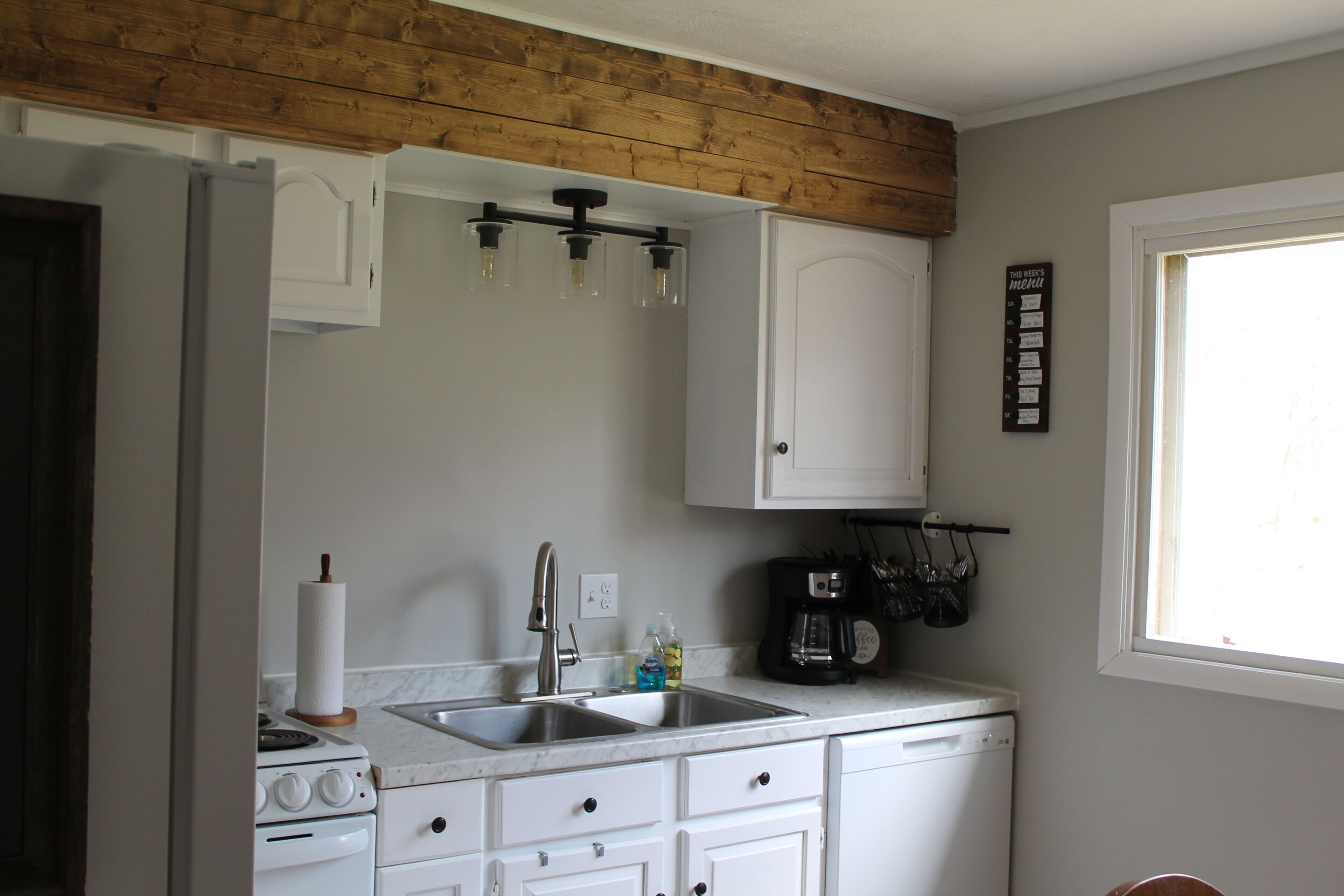 冰箱、微波炉、烤箱、炉灶