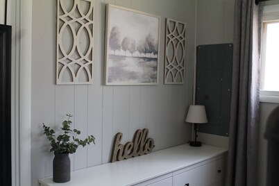 Deer-View Cabin - Remodeled Cabin with Spacious Yard and Cozy Living 