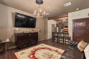 Smart TV, fireplace, table tennis