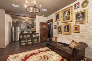 Smart TV, fireplace, table tennis