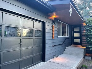 تفاصيل الفندق من الخارج