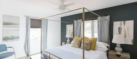 4 bedrooms, iron/ironing board, free WiFi, bed sheets