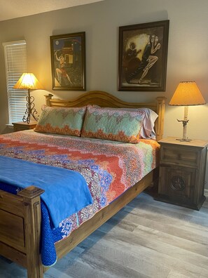 2 bedrooms, WiFi (free), bed sheets