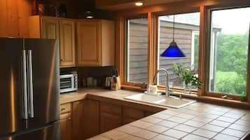 Refrigerador, horno, parrilla de estufa y lavavajillas