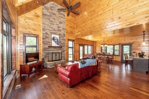 TV, fireplace, DVD player