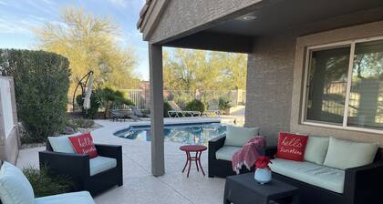 2 Car Garage Tesla Charger KING BEDS 2 Master Suites Hot Tub Pool