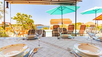 House (Three Bedroom Holiday Home with Swimm) | Exterior