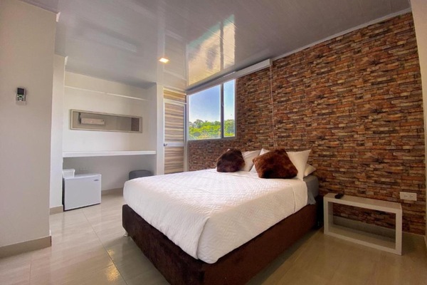 Standard Double Room, 2 Twin Beds, Non Smoking | Free WiFi, bed sheets