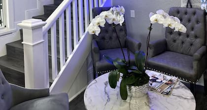 Entrance to the Florida Keys, The Historic Hotel Redland