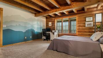 6 bedrooms, iron/ironing board, travel cot, WiFi