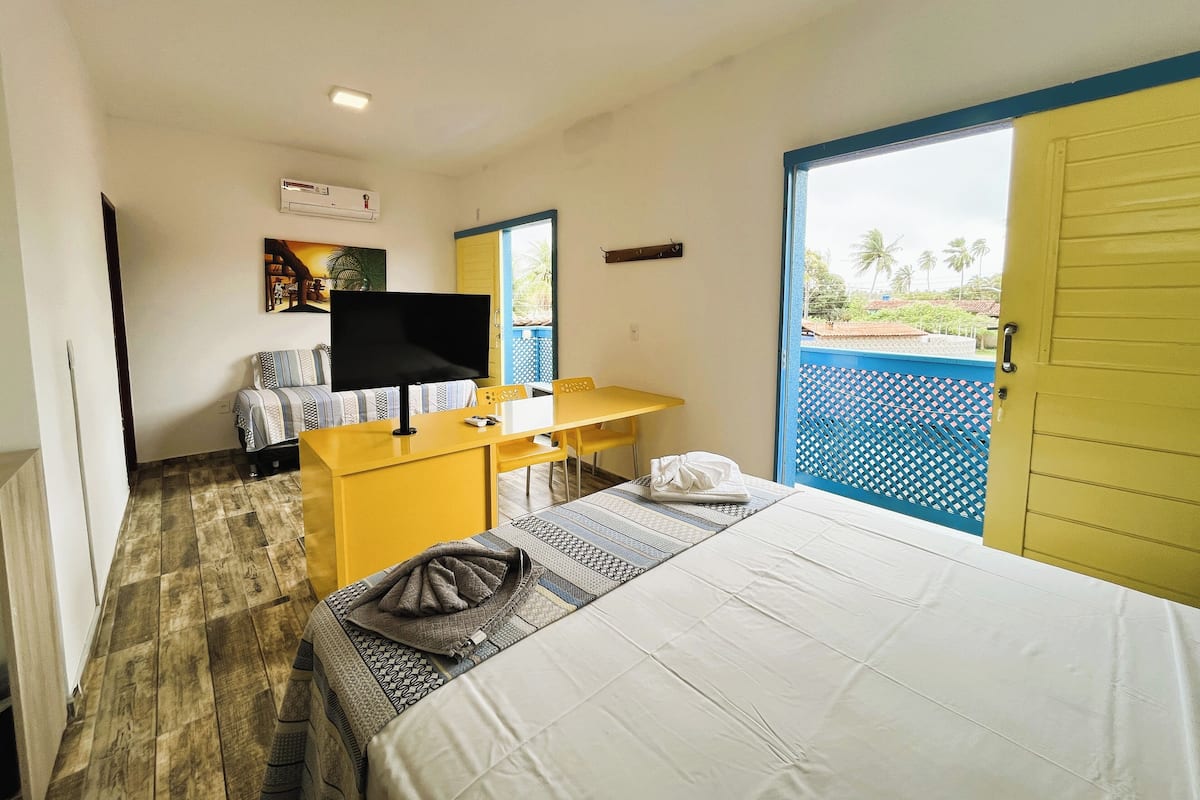 Quarto Quádruplo Com Vista | Minibar, espace de travail pour ordinateur portable, Wi-Fi gratuit