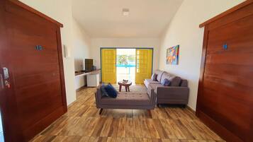 32 inci sebuah televisyen pintar dengan digital, TV