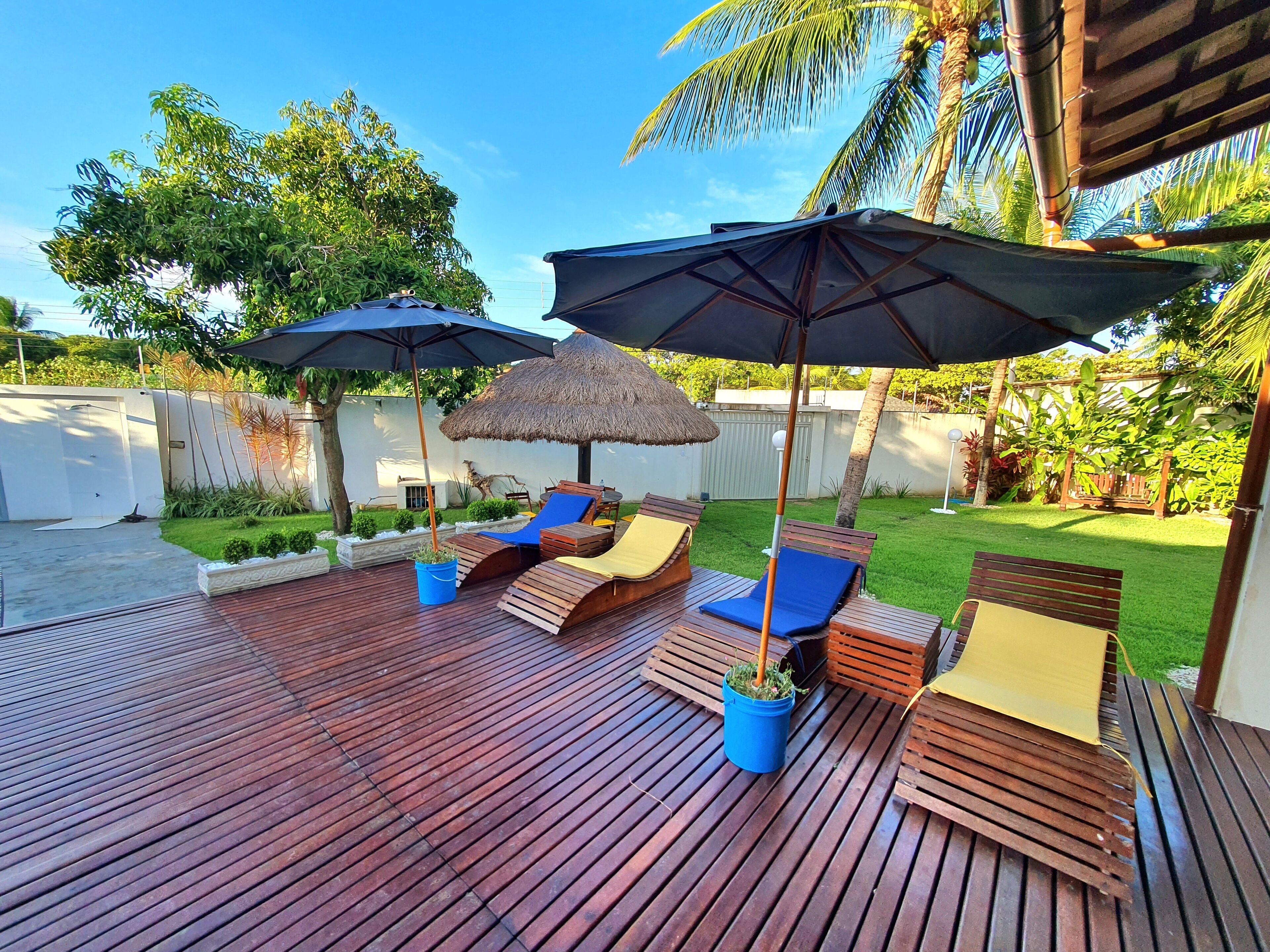 2 piscinas al aire libre, sombrillas, sillones reclinables de piscina