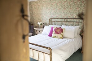 2 bedrooms, iron/ironing board, travel cot, Internet - South View, Reeth, Yorkshire Dales (Reeth, North Yorkshire)