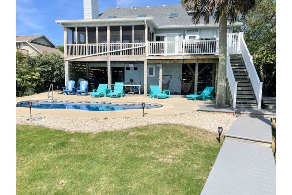 DuckUtopia-Pool/HotTub/Private Dock/0.3mi to Beach