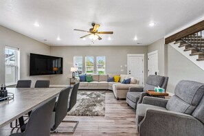 Smart TV, table football