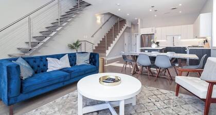 Breathtaking Downtown Penthouse B - Sleeps 11