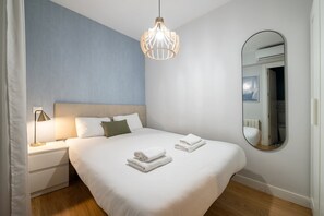 3 Schlafzimmer, Schreibtisch, Bügeleisen/Bügelbrett, Internetzugang