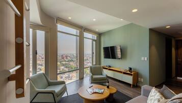 Deluxe Apartment, 2 Bedrooms, Air conditioning, City View | City view