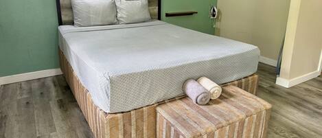 1 chambre, fer et planche à repasser, lit parapluie, Wi-Fi gratuit