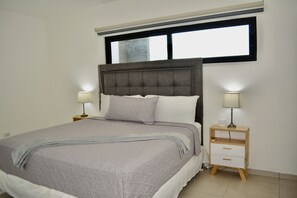 3 Schlafzimmer, Schreibtisch, Bügeleisen/Bügelbrett, kostenloses WLAN