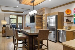 Dining - Club Wyndham Resort at Avon (Avon)