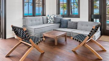 Fernseher, Stereoanlage