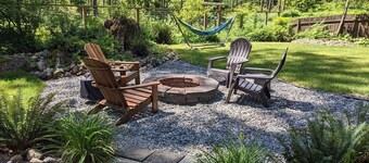 Studio Cabin, minutes from lake and trails